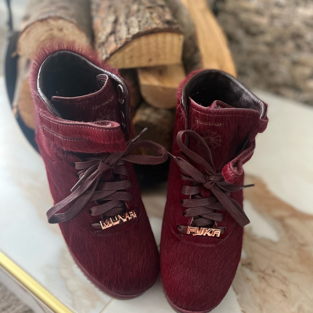 REEBOK AMBER ROSE LIMITED ADDITION SNEAKERS